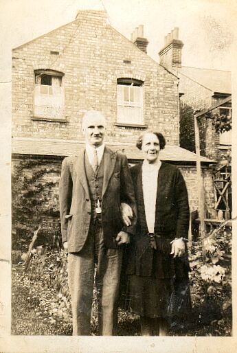 grandmagranddad3.jpg - 45223 Bytes